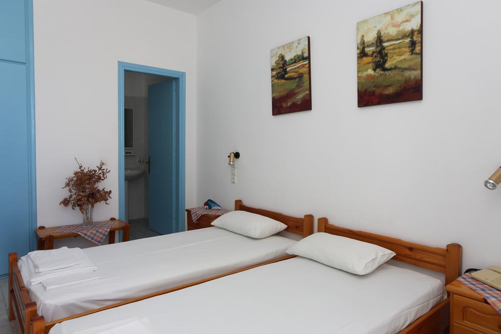 Akrogiali Hotel Plomari Chambre photo