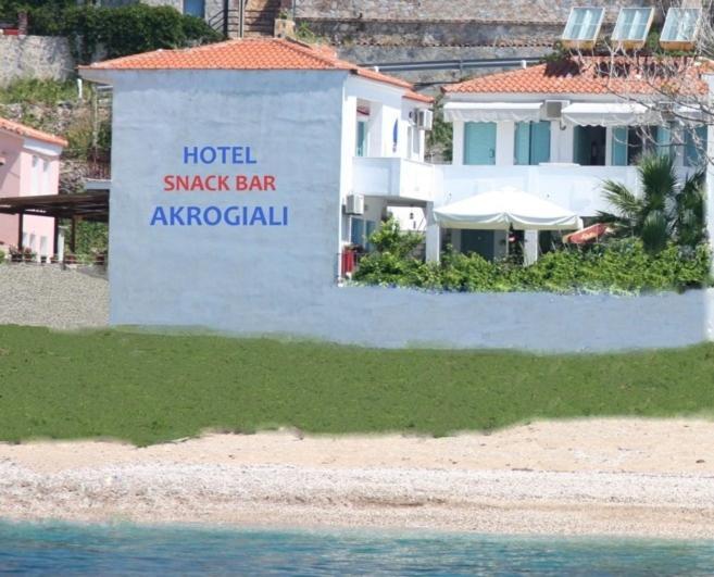 Akrogiali Hotel Plomari Extérieur photo