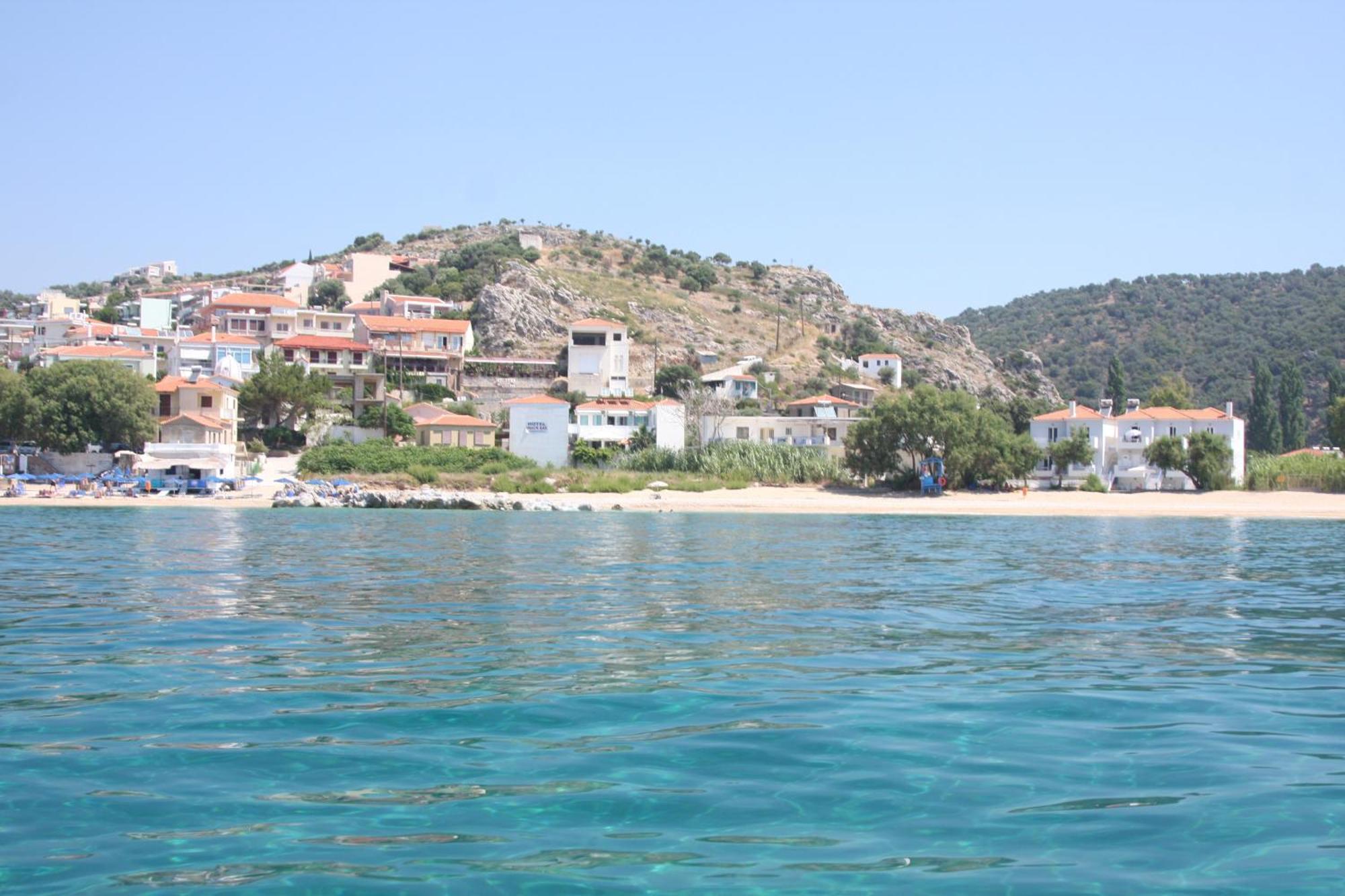 Akrogiali Hotel Plomari Extérieur photo